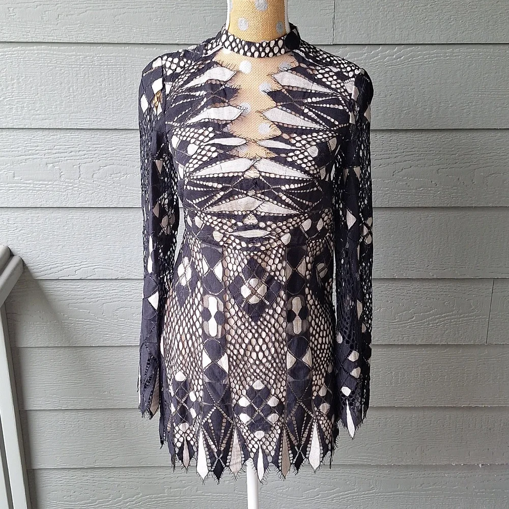 Free People Deco Lace Mini Long Sleeve Dress Fairy Whimsigoth Size 4 - Picture 4 of 13